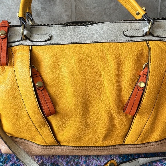 🌻orYanny Satchel🌻 - Picture 2 of 16
